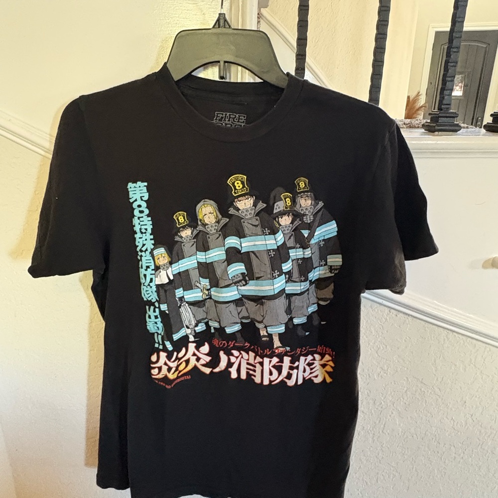 🔥 Fire Force Anime Graphic Tee – Men’s Size M
